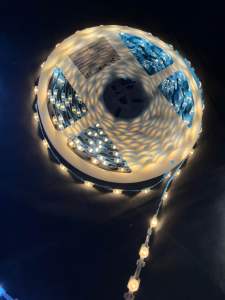 Led Striplight 2835 ดัดงอได้ 16w/M 12v กันฝน (ม้วนละ 10เมตร) ยาว10เมตร มีเลนส์