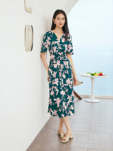 YINER | Elegant Fashionable Art Print V-Neck Fitted Autumn Dress