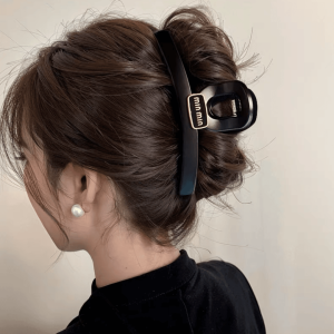 Matte Finish Large Shark Hair Clip Womens Stylish Hair Accessories Back of Head Bun Clip Fashionable Hair Grips Hairpins