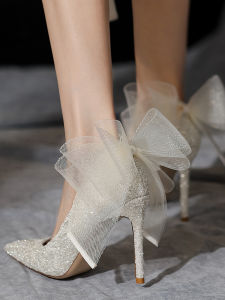 คลิックเครื่องประดับ รองเท้าส้นสูง ติดโบว์ ชุด 3 ฝรั่งเศส ขาว สำหรับ ชนิด แต่งงาน และ ตุ๊กตา รองเท้าชั้น สำหรับ คน และ หญิง