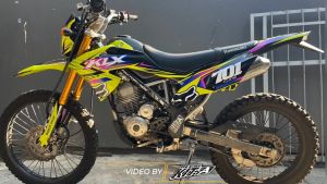 Decal KLX BF MOTIF SUPERMOTO PUTIH PINK Dekal Stiker Motor Sticker Striping KLX BF Desain Custom D-A3-507 A3-705 A3-760