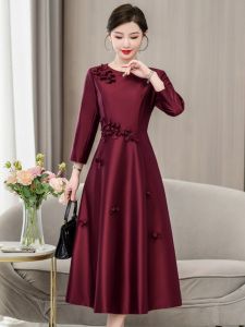 ชุดราตรีผ้าไหมมัลเบอร์รี่หอม ฤดูใบไม้ผลิและฤดูร้อน 2025 ชุดเดรสยาวแขน 7 ส่วน คอตั้ง กระโปรงทรงเอ ชุดแต่งงานสำหรับคุณแม่