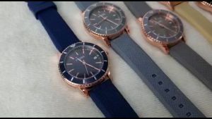 (BISA COD) Jam tangan wanita F-OSS1L Karet tanggal aktif ring Besi INCLUDE BOX