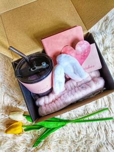 Surprisebox giftbox set glass cup