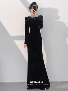 Elegant Black Velvet Mermaid Evening Gown