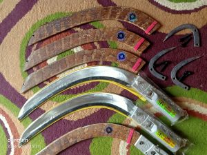 PAKET HEMAT CAMEL KING 111 + SARUNG + TAJI