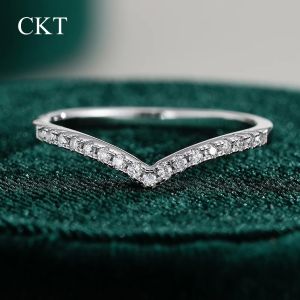 codCKT 18k White Gold Rings for Women V-shaped Platinum Pt950 Group Inlaid Crown Single Tail Stacked with 1ct Moissanite Jewelry