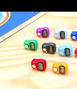 Portable Mini Light Weight Tasbih Resettable Digital Row Finger Counter With Digital LCD Display Mudah alih Mini ringan berat Tasbih Resettable Digital baris jari kaunter dengan paparan LCD Digital 便携式手指计数器