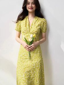 French Tea Break Platycodon Grandiflorum Yellow Floral V Neck Dress Female 2024 Summer Xintongqin Elegant Hepburn Style Long Dress