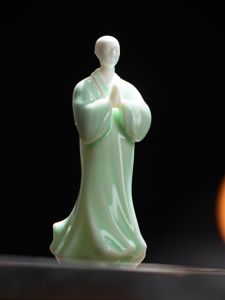 Creative Chinese Blue Porcelain Little Monk Decoration Ceramic Living Room Zen Tea Room Scenic Desktop Decorations Home Accessories