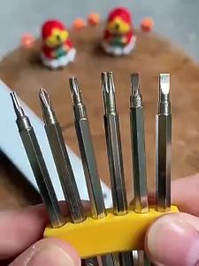 Multifunctional Precision Handheld Maintenance Tool Home 12 In 1 Screwdriver Set Magnetic Bit Cross Flat Shaped Screwdriver Head