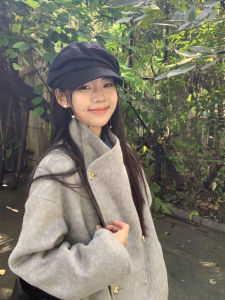 Winter Thickened Grey Woolen Coat Womens Fashionable Unique Small Size Commuter Style Korean Version Button Decoration