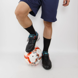 รองเท้าฟุตซอล Breaker Lite (BK1126) ของแท้ แถมฟรี! ถุงเท้ากันลื่นสีแดงล้วน 1 คู่ งานไทยคนไทยคู่ควร