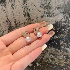 GL 18K gold Korean Swan Zircon Pearl Style Earrings ES69167