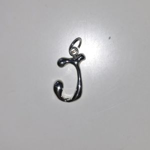 Alphabet pendant / silver 925 : จี้ alphabet เงินแท้ (เฉพาะจี้)/ coolife.co