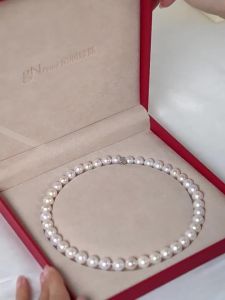 Luxurious High-end Freshwater Pearl Necklace