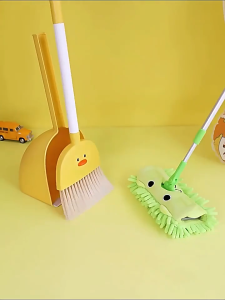 Kids Toys Pretend Play Cleaning Toys Vacuum Cleaner Floor Broom Dustpan Stretchable Mop Set Play-house Toys for kids boys girls Mainan Budak Perempuan 女童玩具