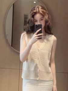 YIKEMAI | French Lace Knit Sleeveless V-Neck Design Sense Large Size Vest