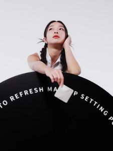 Oil-Control Long-Lasting Foundation
