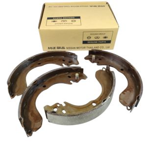 Kampas Rem Belakang Livina / Brake Shoe Nissan