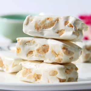 Kẹo Nougat Đậu Phộng Handmade Cổ Điển