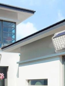 2024 New Arrival Solar Courtyard Outdoor Gate Garden Human Body Sensor For Home Lighting Outdoor Waterproof Wall Lamp