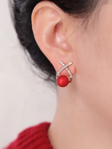 Cross Pearl Earrings: Luxury Sensation in Women's Fashion Jewelry