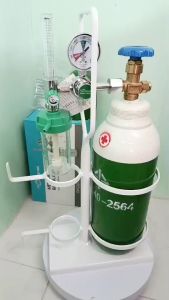 ถังออกซิเจน 0.5 คิว อ้วน+ พร้อมเกจ์หายใจ GOOD WIN+ตะแกรงหิ้วถัง ออกซิเจนทางการแพทย์ ถังใหม่ มือ 1 ( ออกซิเจน Oxygen )