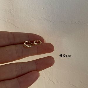 Srrmhyn Premium Ear Cuff Versatile Elegant Ear Studs 2023 Fashionable Decorative Accessories Metal Material Christmas Theme