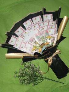 Buket uang 20-30 slot/buket ulang tahun/buket anniversary/ buket wisuda/buket sempro/ buket buat pacar/ kado istimewa/ hadiah spesial