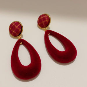 Wine Red Retro Earrings Female Hong Kong Style Elegant Exaggerated Earrings Atmosphere Sense New Year Red Flocking Water Drop Earrings