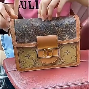 Gelas Lipat Plastik Mini Lucu Portable Travel Telescopic Cup Plastic