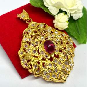 จี้เพรชซีกแท้ หัวพลอยแดงชมพูหลังเบี้ย พร้อมสร้อยคอยาว24นิ้ว 1บาท