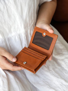 Genuine Leather New Arrival Ladys Small Card Package First Layer Cowhide Large Capacity Retro Minimalist Drivers License Portable Storage Coin Purse