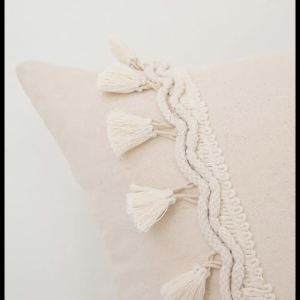 Boho Tufted Lumbar Throw Pillow Cover Modern Farmhouse Ivory Neutral Linen Gift Pillow Cushion Case with Tassels 30x50cm 45x45cm