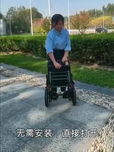 Portable Travel Push Chair Foldable Lightweight Wheelchair For Elderly Wheelchair Lightweight Simple Portable Scooter for the Elderly 轮椅