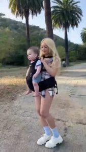 [CHÍNH HÃNG] MOOIMOM Địu Ngồi Em Bé Cao Cấp Trợ Lực Siêu Nhẹ Êm Ái NeroBianco Hạn Chế Đau Lưng HPS2101