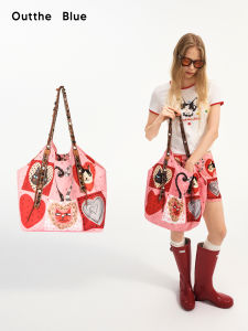 Outthe Blue Cat Step Red Heart K New Print Large Capacity Beaded Single Shoulder Bag Womens Fashion British Style Casual Bag