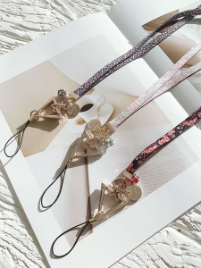 Mobile Phone Lanyard Hanging Neck Classy with Chain Strong and Durable Womens Avoid Cutting into the Neck Phone Case Crossbody Can Back Hang Rope