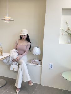 เรียบหรู เกาหลีที่กําหนดเอง ฤดูใบไม้ร่วง ฤดูหนาว บรรยากาศแขนยาว ตาข่าย สลิมฟิต เสื้อชั้นใน คุณภาพ ผ้าฝ้าย โพลีเอสเตอร์ Blend