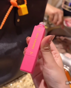 Elephant Stain Removal Pen Portable Instant Agent Water Keychain 12ml On The Go Spot Cleaner Double Head Instant Treater Sticks Tackles Stubborn Stains & Safe On Fabrics