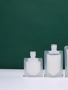 Travel Size Refillable Empty Squeeze Pouch/Stand Up Lotion Shampoo Shower Gel Bags/Leakproof Cosmetic Containers