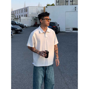 เสื้อโปโลแขนสั้นสีดำ ทรงหลวม สำหรับผู้ชาย ทรงปกติ ฤดูร้อน 2025 ทรงปกติ แขนสั้น ปกเสื้อ ทรงปกติ คอกลม ทรงปกติ