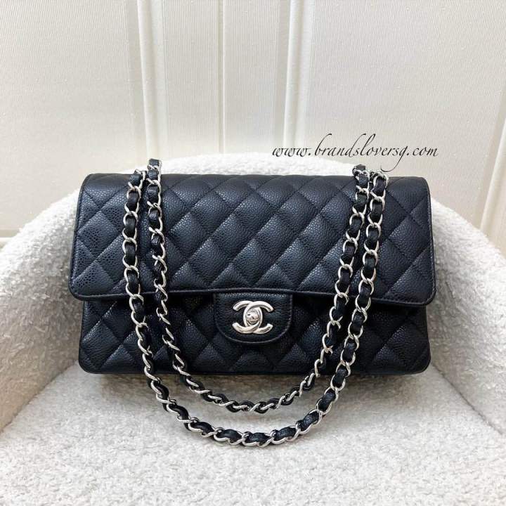 (Pre-loved) Chanel Medium Classic Flap CF in Black Caviar and SHW (Model: A01112)