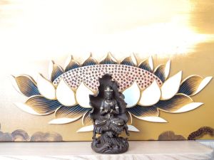 [HCM]Tượng quan âm tự tại composite ( đen và gỗ) | Tượng Phật Hoa Tiên