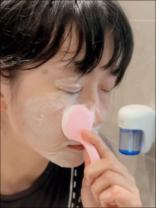 Eshylala Silicone Facial Cleanser Brush Soft Face Massage Washing Brush Blackhead Remover
