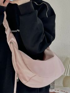 Large Capacity Nylon Canvas Bag Female Special-Interest Design Ins Style Easiest for Match Casual Dumpling Bag Student Class Messenger Bag