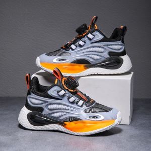 รองเท้าเด็กผู้ชายสำหรับวิ่งระบายอากาศได้ดี รองเท้าเดินแบบสวม รองเท้าผ้าใบผ้าตาข่ายแบบลำลองสำหรับเด็กโตและเด็กชาย