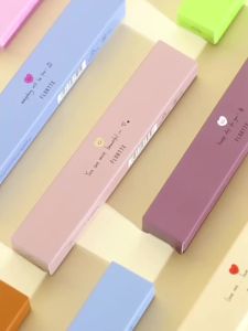 Flortte | Beginner/School-friendly Fine-tip Natural-looking Glides smoothly Eyeliner
