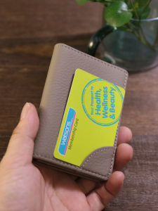 กระเป๋าใส่บัตรหนังแท้สไตล์เกาหลี กระเป๋าใส่เหรียญหนังโค ขนาดกะทัดรัด แฟชั่น ดีไซน์เรียบง่าย กระเป๋าใส่บัตรธุรกิจแบบพกพาสำหรับวัยรุ่น